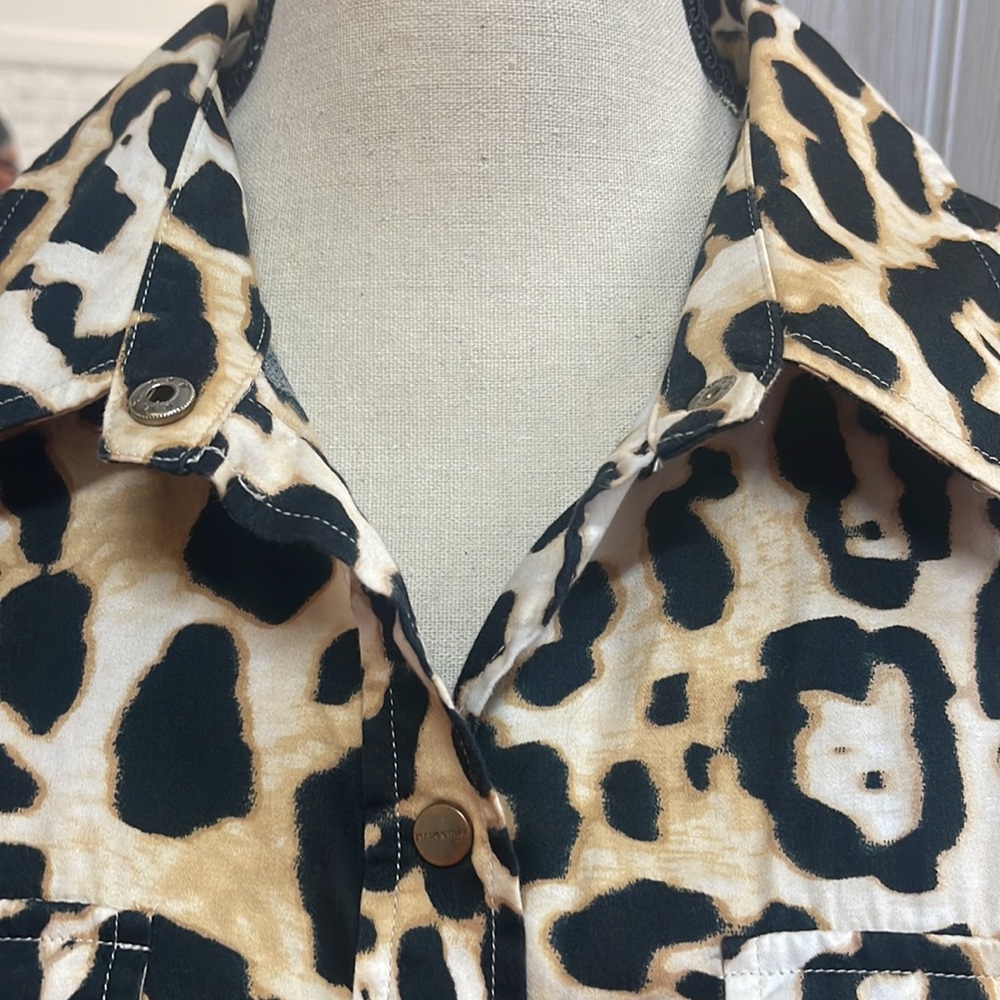 Jones New York Signature Woman Leopard Print Button Shirt Blouse 2X - Picture 5 of 8